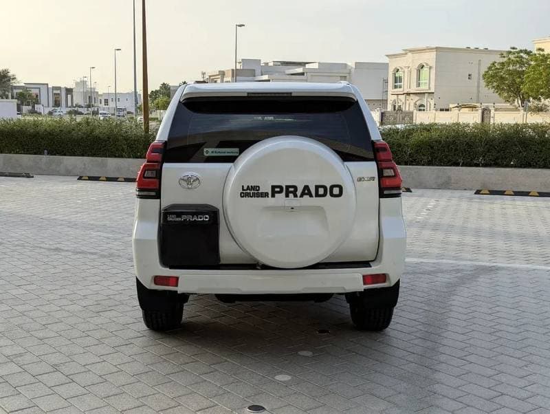 2019 Toyota Prado EXR thumbnail 6