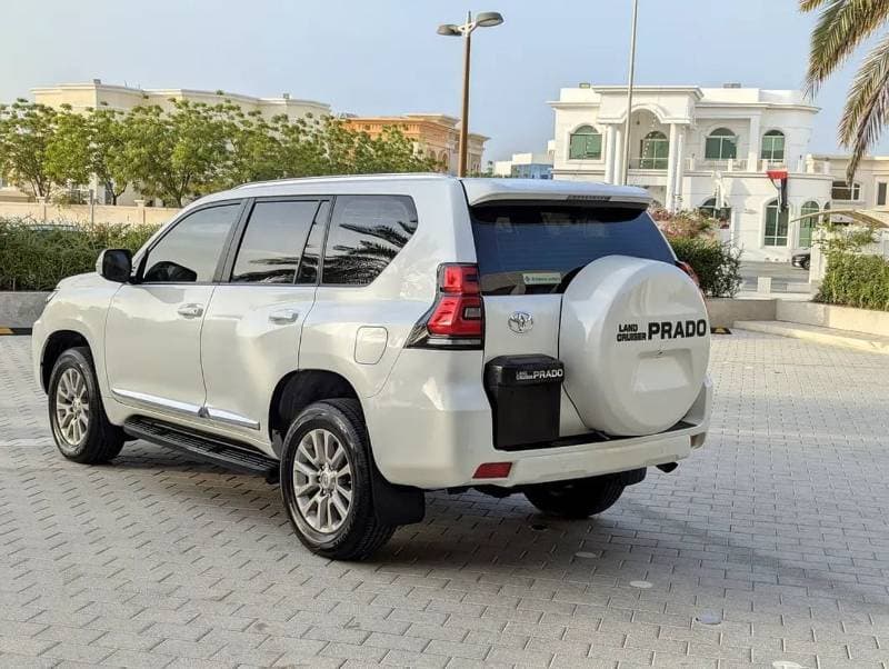 2019 Toyota Prado EXR thumbnail 4