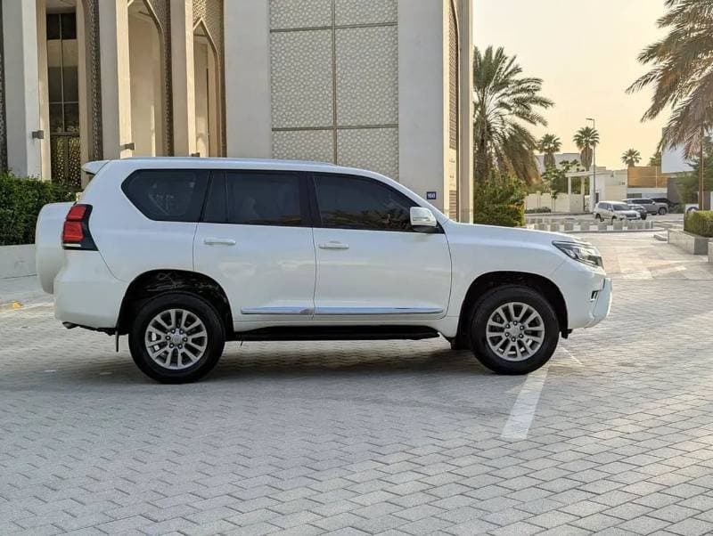 2019 Toyota Prado EXR thumbnail 7