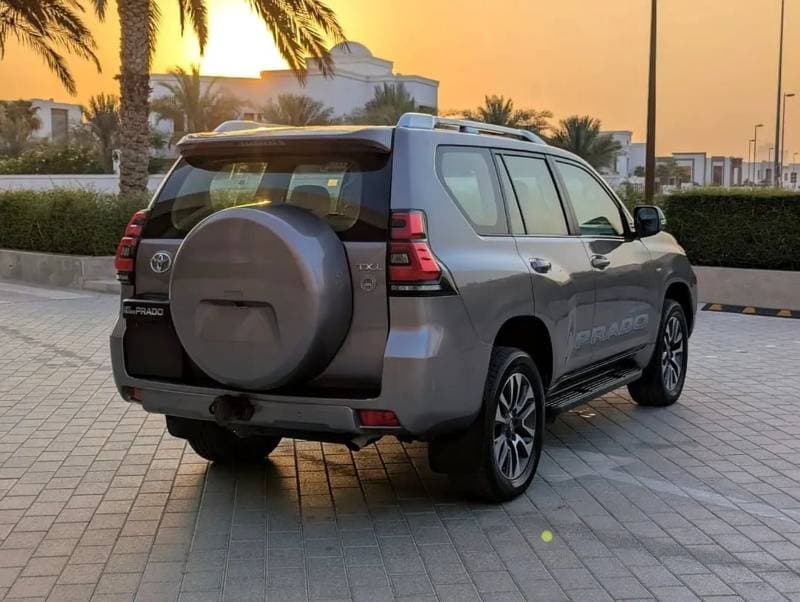 2022 Toyota Prado TX L thumbnail 7