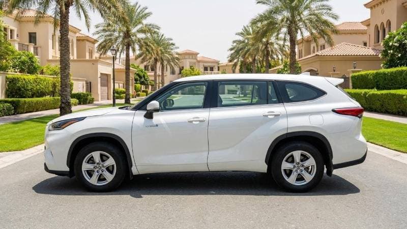 2023 Toyota Highlander GXR thumbnail 5