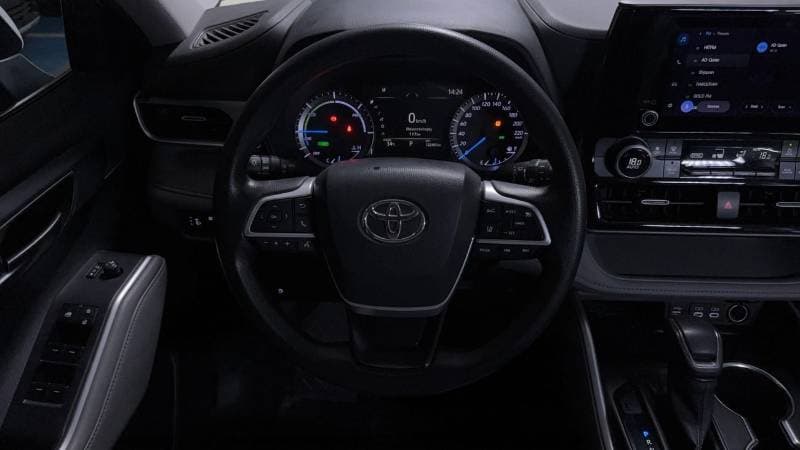 2023 Toyota Highlander GXR thumbnail 8