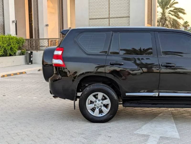 2016 Toyota Prado TX L thumbnail 8
