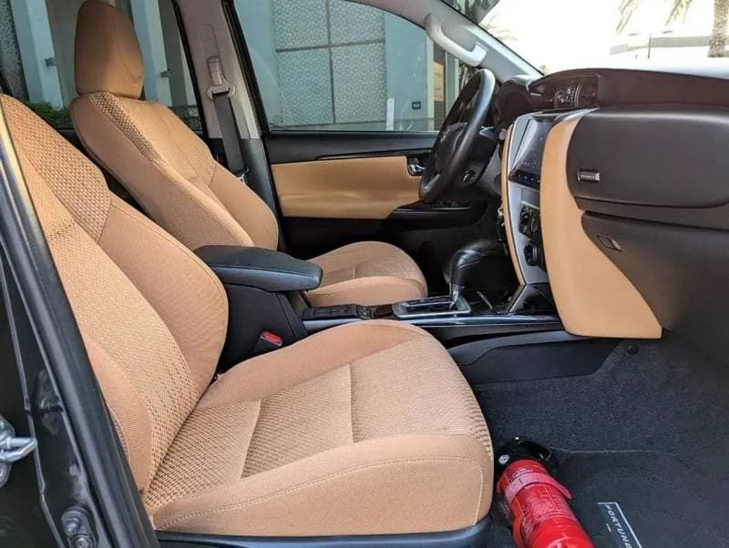 2024 Toyota Fortuner EXR thumbnail 5