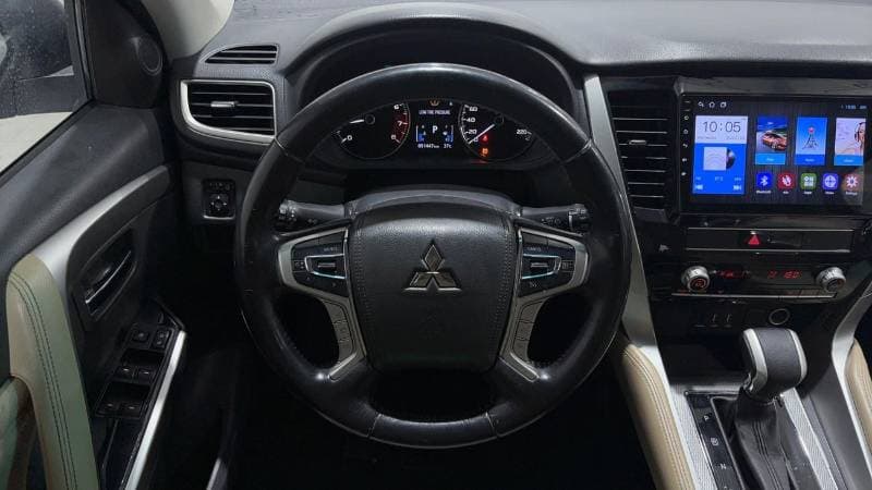 2022 Mitsubishi Montero Sport GLX thumbnail 8