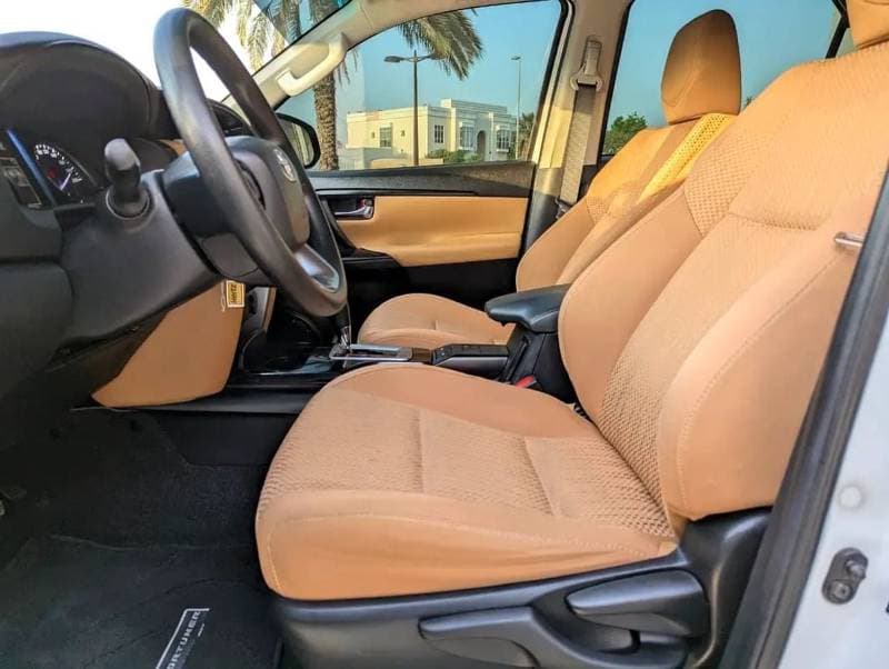 2023 Toyota Fortuner EXR thumbnail 7