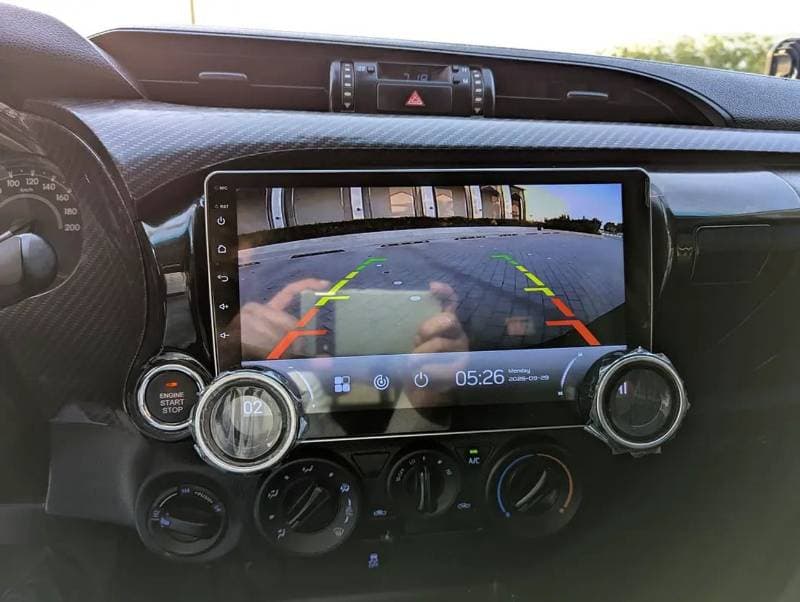 2020 Toyota Hilux GR SPORT thumbnail 7