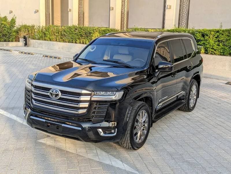 2020 Toyota Land Cruiser GXR thumbnail 3