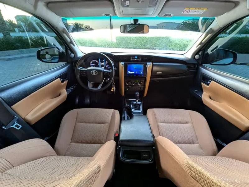 2024 Toyota Fortuner EXR thumbnail 3