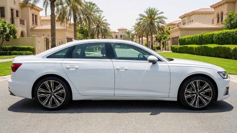 2024 Audi A6 40 TFSI thumbnail 3