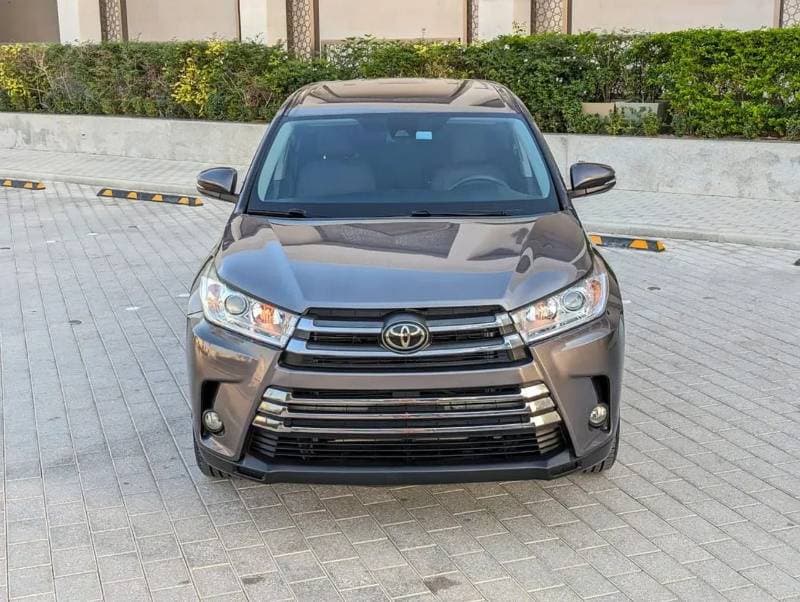2018 Toyota Highlander GXR thumbnail 3