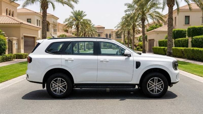 2024 Ford Everest thumbnail 3