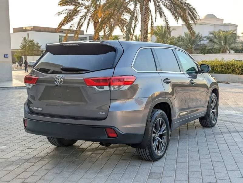 2018 Toyota Highlander GXR thumbnail 6