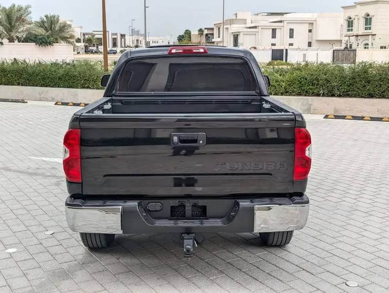 2019 Toyota Tundra SR5 thumbnail 6