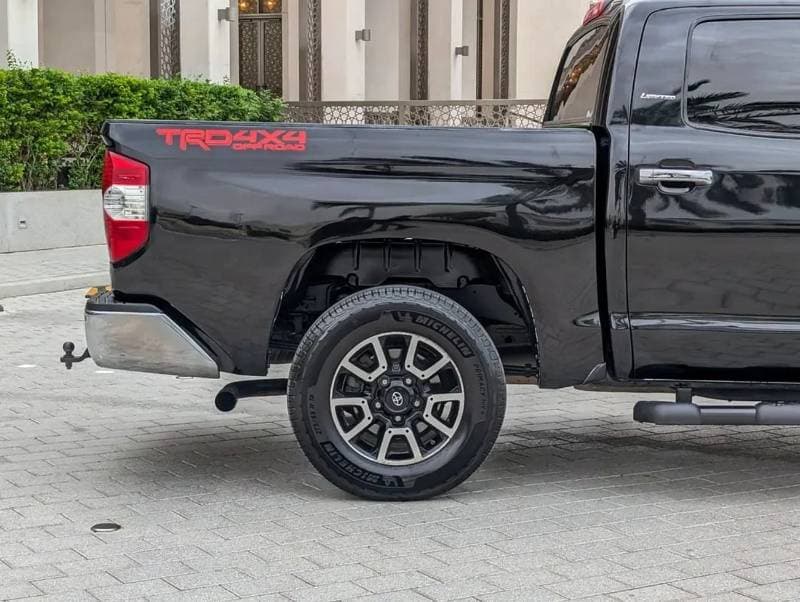 2019 Toyota Tundra SR5 thumbnail 8
