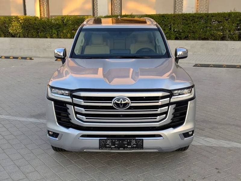 2024 Toyota Land Cruiser VXR thumbnail 3