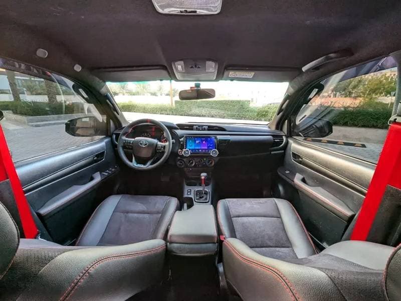 2021 Toyota Hilux GR sport thumbnail 4