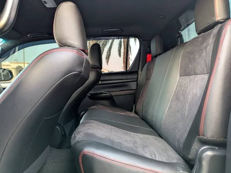 2021 Toyota Hilux GR sport thumbnail 8
