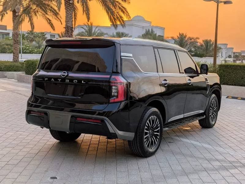 2017 Nissan Patrol SE T2 LEATHER thumbnail 5