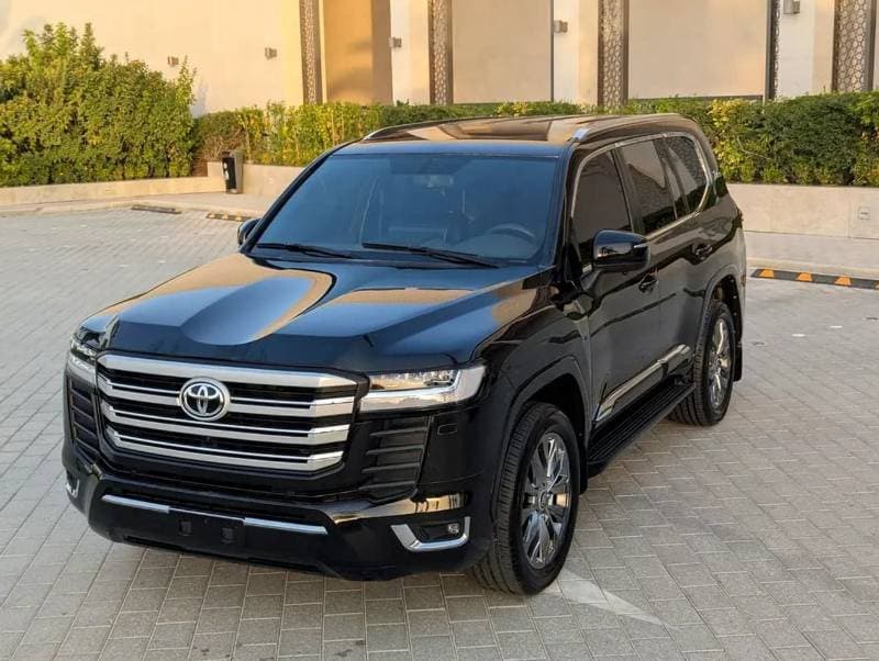 2021 Toyota Land Cruiser GXR thumbnail 2