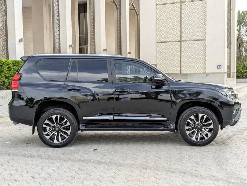 2021 Toyota Prado TX L thumbnail 8