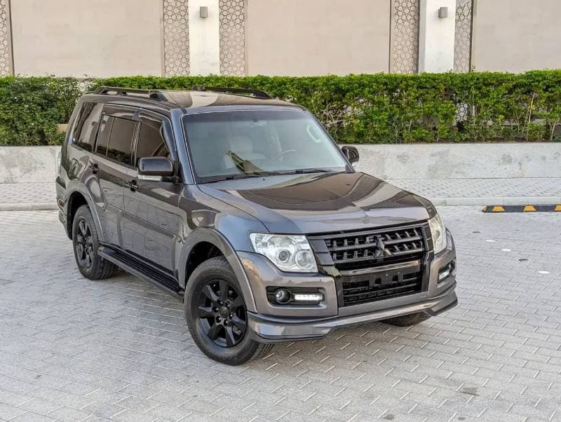 2017 Mitsubishi Pajero GLS MIDLINE