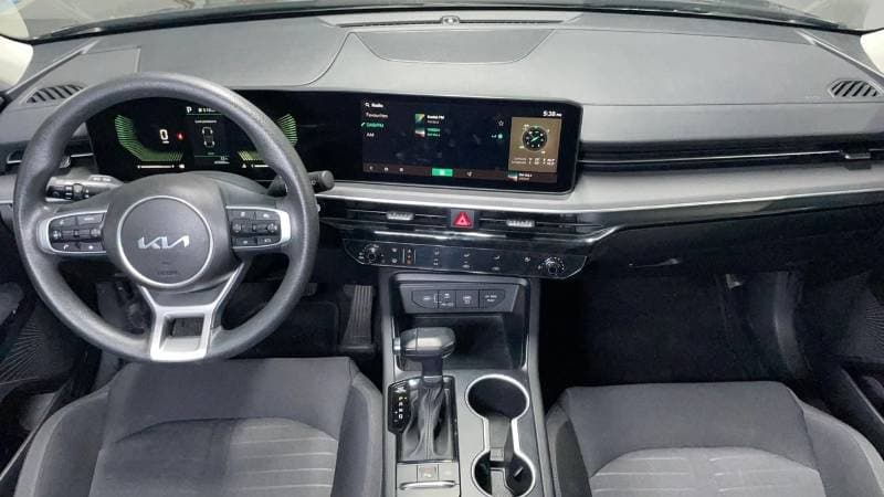 2024 Kia K5 LX thumbnail 7