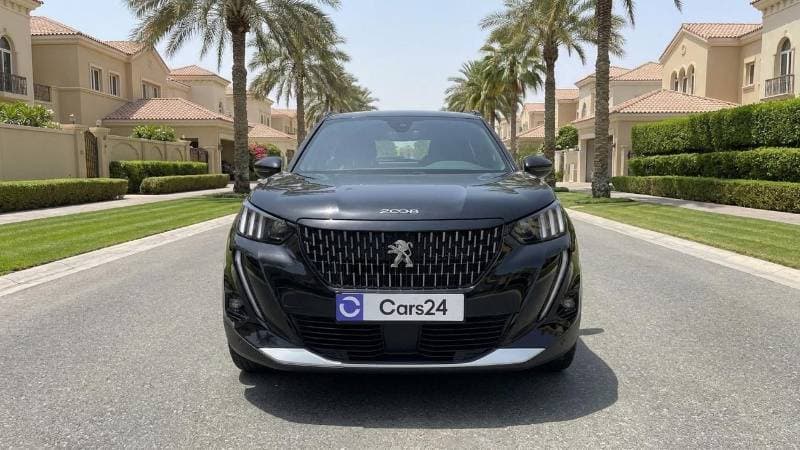 2023 Peugeot 2008 GT thumbnail 6