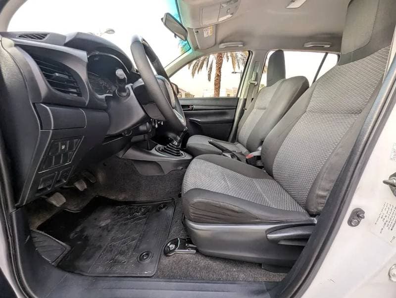 2020 Toyota Hilux GL thumbnail 5