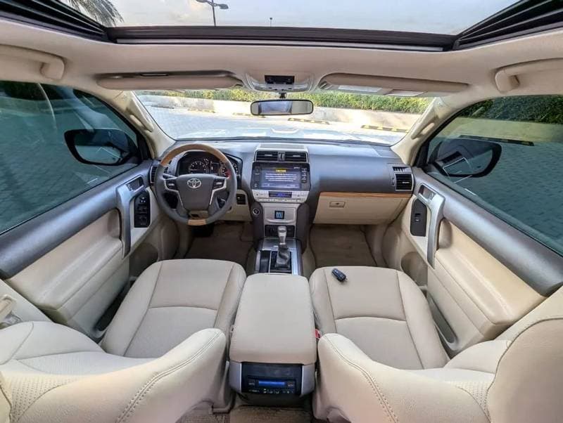 2019 Toyota Prado VXR thumbnail 3