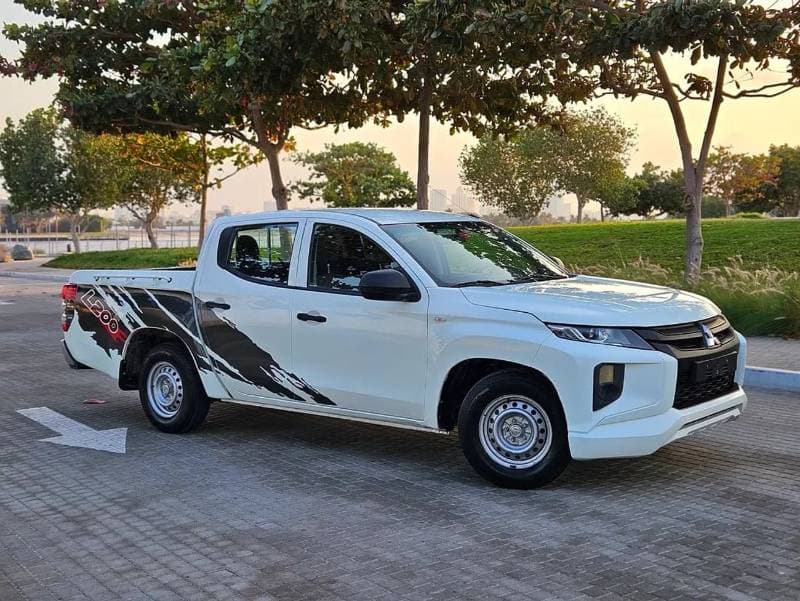 2022 Mitsubishi L200 GL thumbnail 5