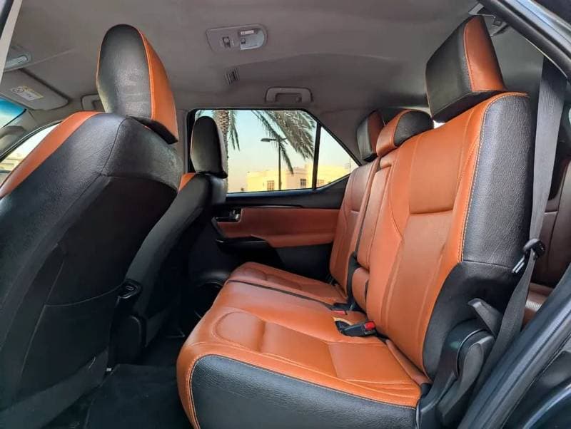 2020 Toyota Fortuner EXR thumbnail 6