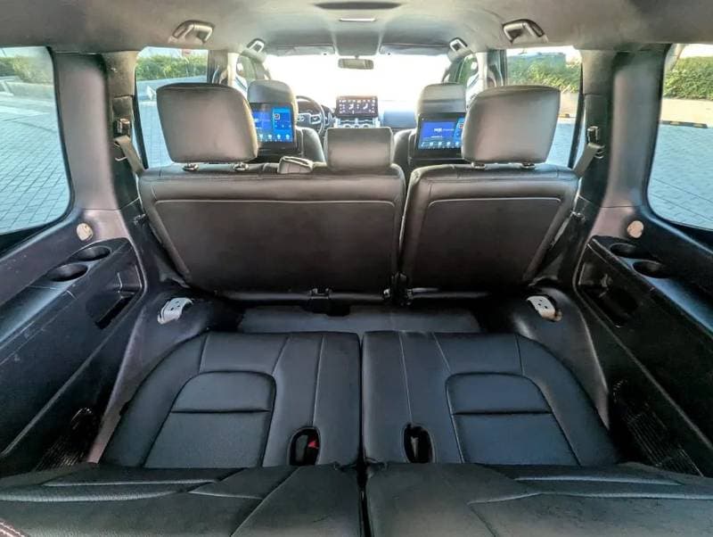 2013 Toyota Land Cruiser GXR thumbnail 7