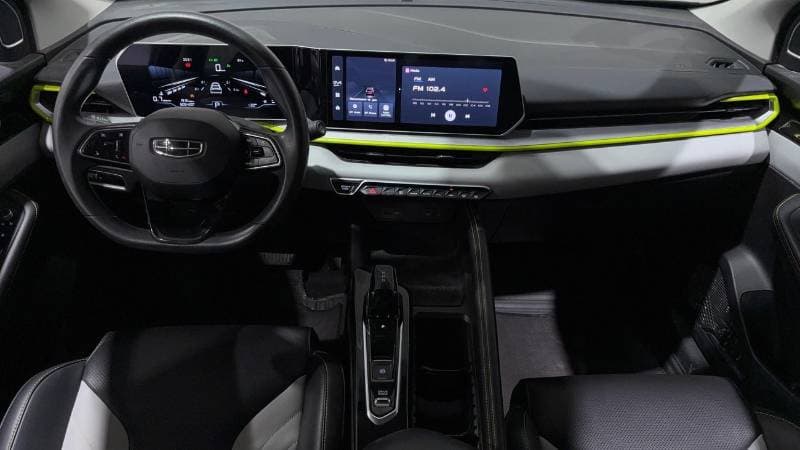 2025 Geely Coolray GL thumbnail 7