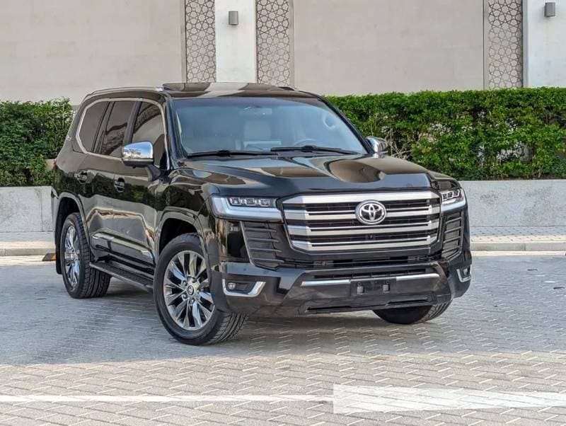 2015 Toyota Land Cruiser GXR thumbnail 5