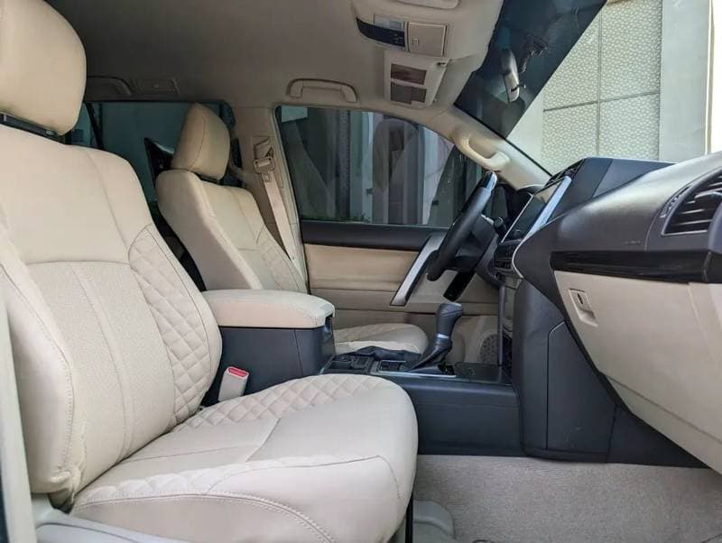 2023 Toyota Prado TX L thumbnail 8