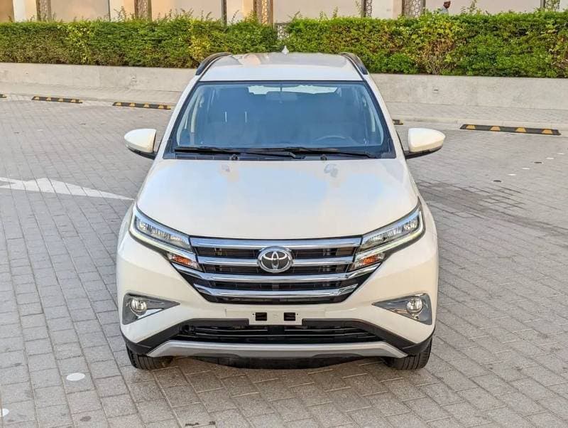 2022 Toyota Rush EX thumbnail 6