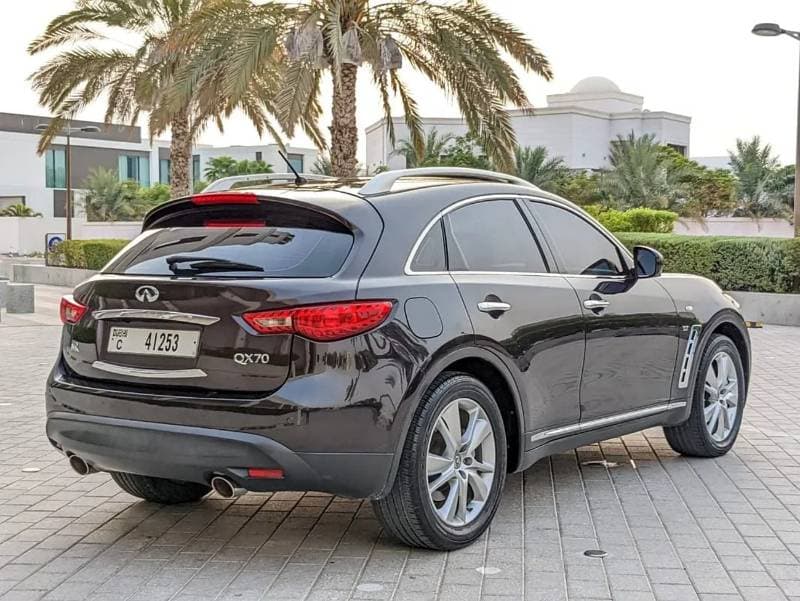 2017 Infiniti QX70 LUXURY thumbnail 7