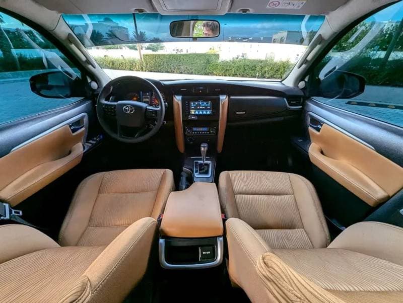 2022 Toyota Fortuner GXR thumbnail 3