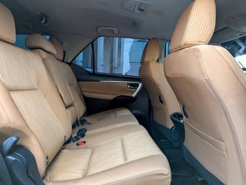 2022 Toyota Fortuner GXR thumbnail 5