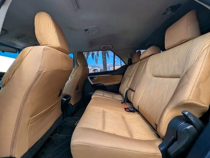 2022 Toyota Fortuner GXR thumbnail 4