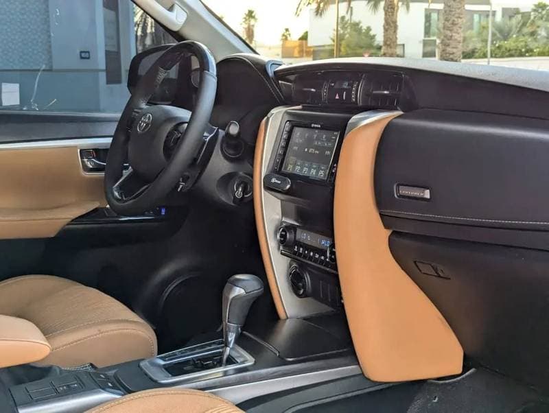 2022 Toyota Fortuner GXR thumbnail 6