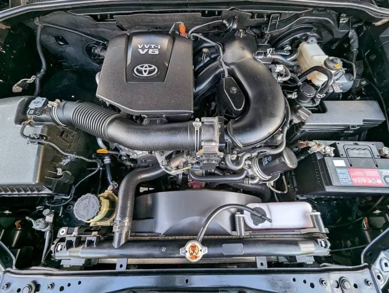 2022 Toyota Fortuner GXR thumbnail 8