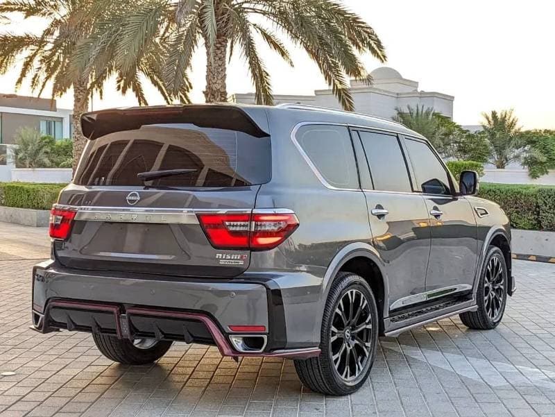 2014 Nissan Patrol SE T2 LEATHER thumbnail 4