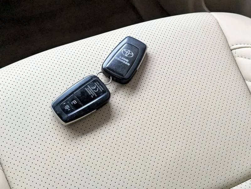 2018 Toyota Prado TX L thumbnail 8