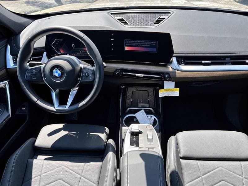 2026 BMW X1 xDrive 28i thumbnail 7