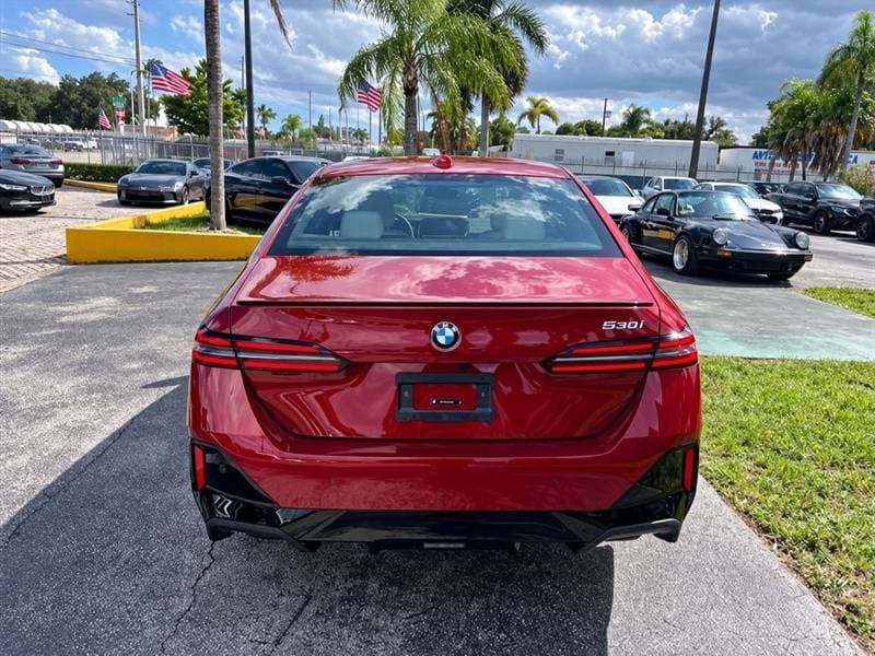 2026 BMW 530i M SPORT PRO thumbnail 6