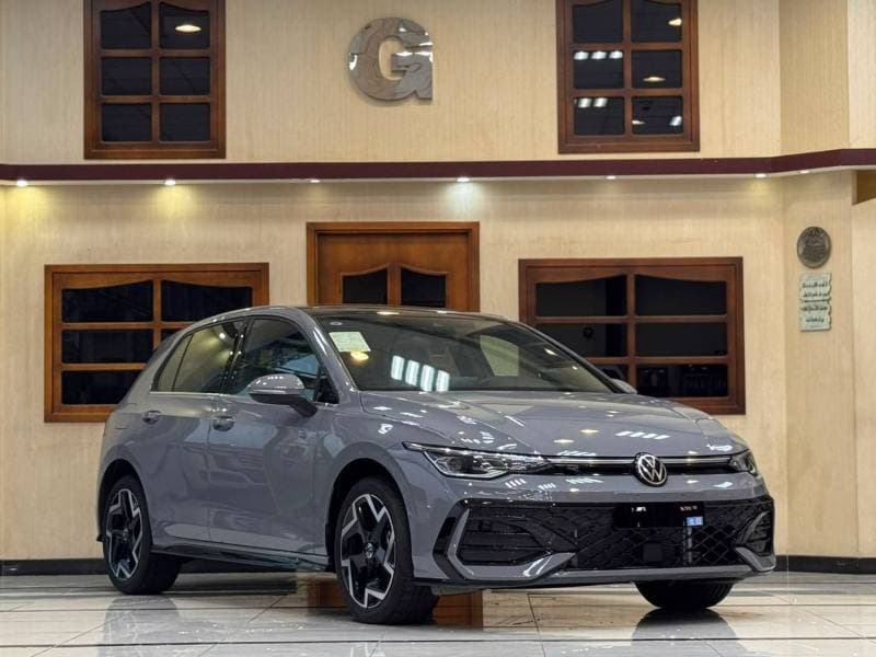 2025 Volkswagen Golf R thumbnail 2
