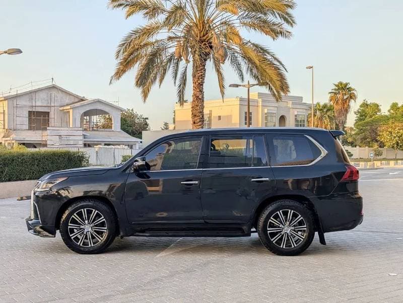 2018 Lexus LX570 PLATINUM thumbnail 5