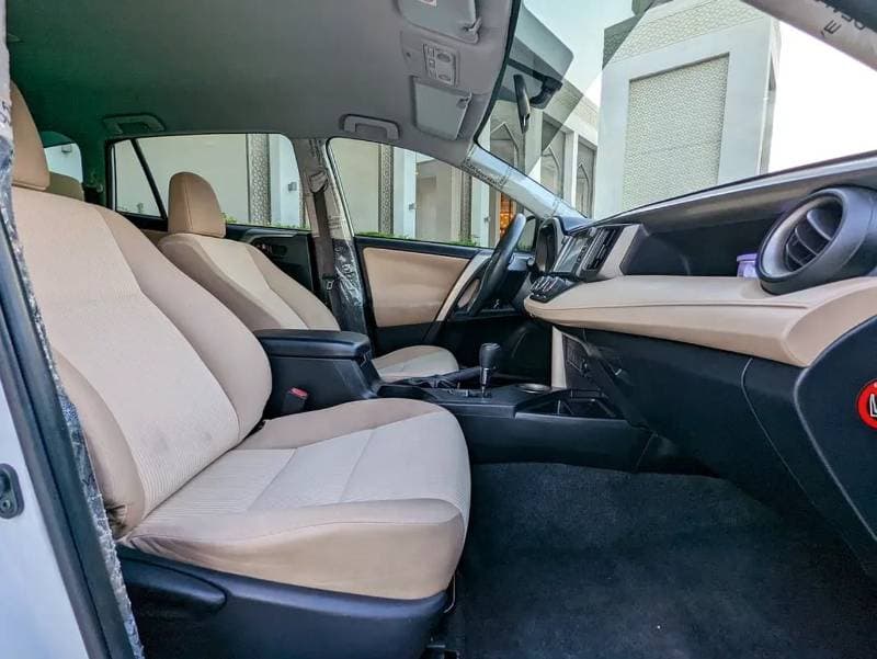 2014 Toyota RAV4 EX thumbnail 8